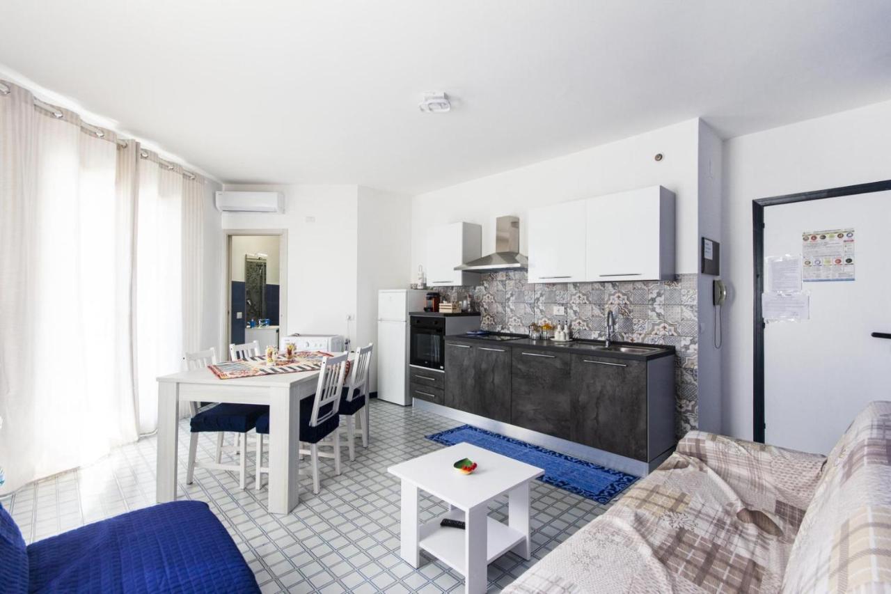 Recanati Seaside Apartment Giardini-Naxos Extérieur photo