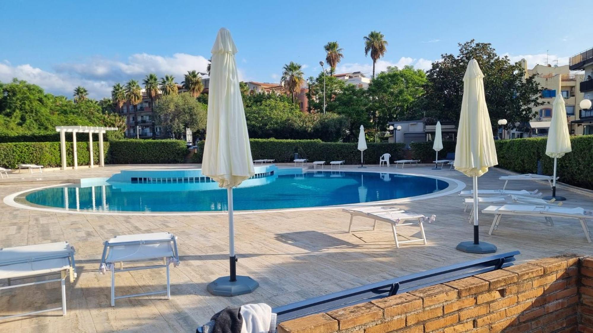 Recanati Seaside Apartment Giardini-Naxos Extérieur photo